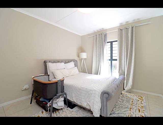 3 BEDROOM APARTMENT FOR SALE IN NOORDHANG